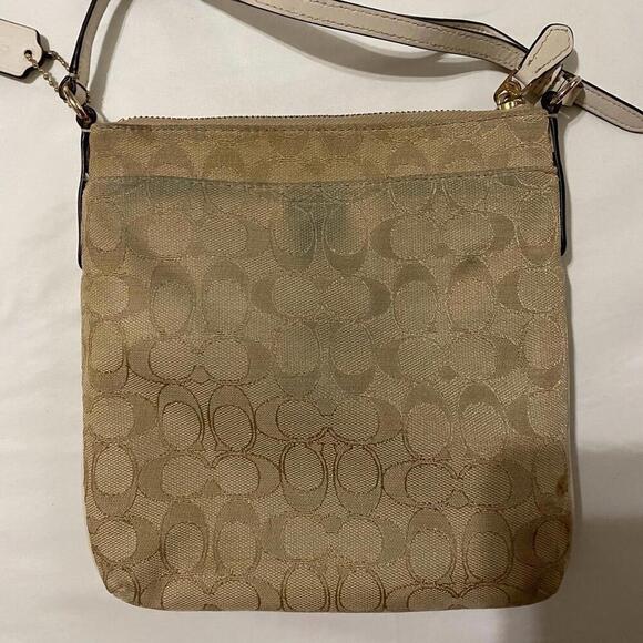 Coach crossbody - Picture 2 of 4